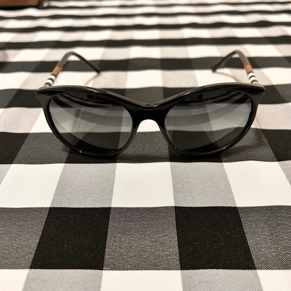 Burberry sunglasses